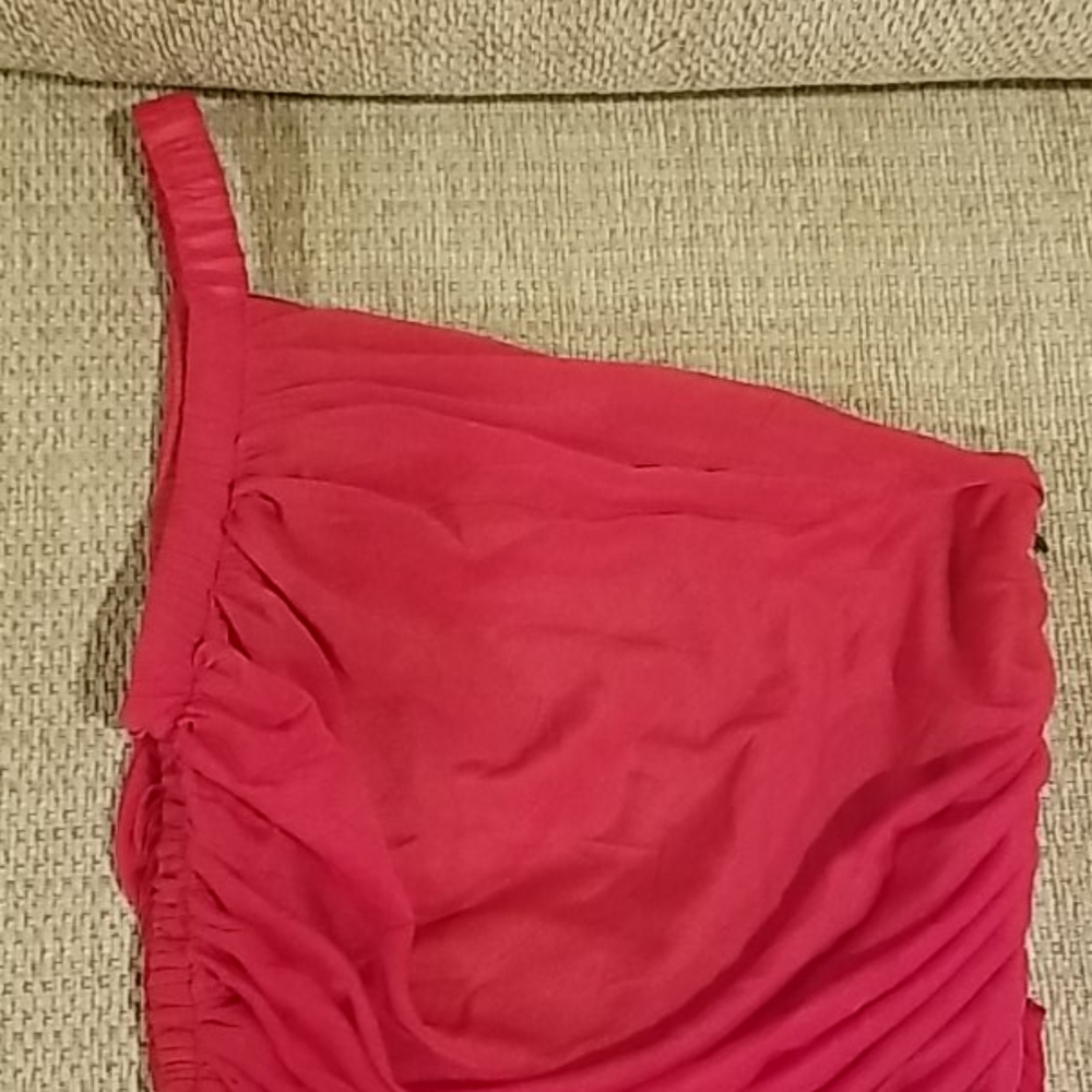 Red Dress - Picture 2 of 4